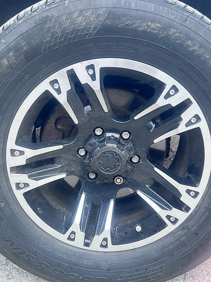 Chevrolet Silverado 1500 14 of 16