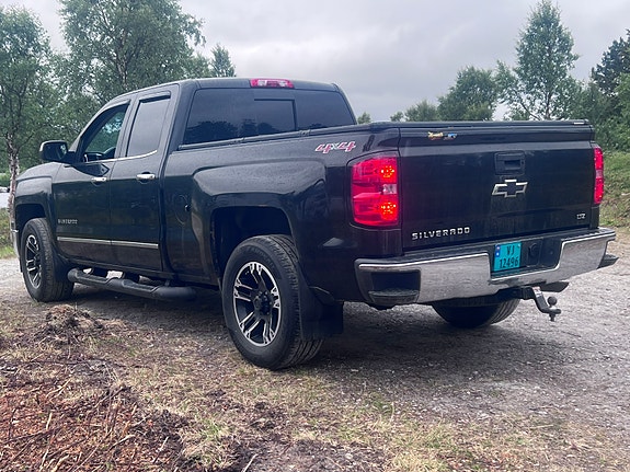 Chevrolet Silverado 1500 3 of 16