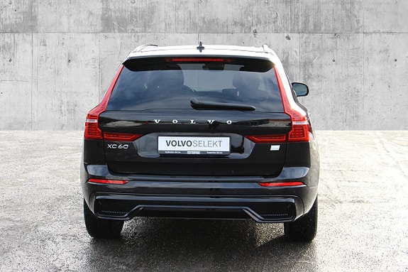 Volvo XC60 6 of 30