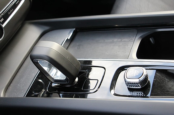 Volvo XC60 28 of 30