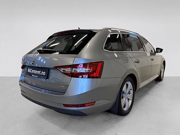 Skoda Superb 4 of 5