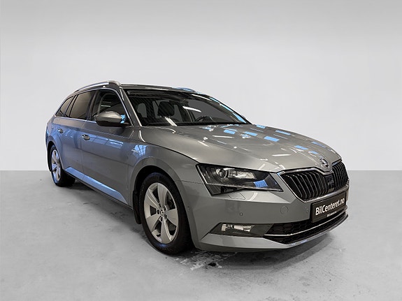 Skoda Superb 3 of 5
