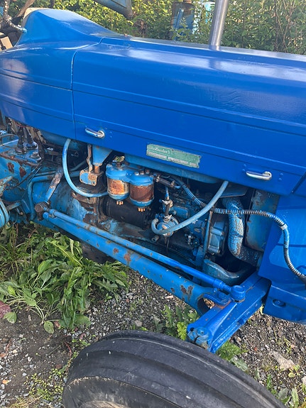 Ford 3000 5 of 5