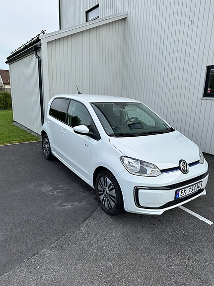 Volkswagen e-Up! 2 of 5