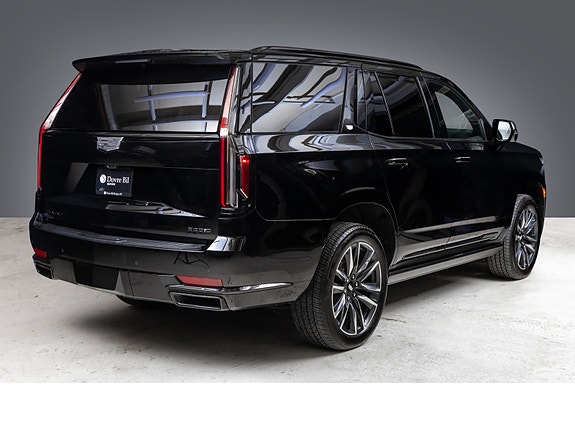 Cadillac Escalade 8 of 30