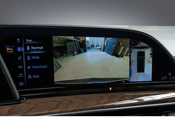 Cadillac Escalade 29 of 30