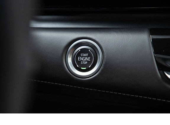 Cadillac Escalade 21 of 30