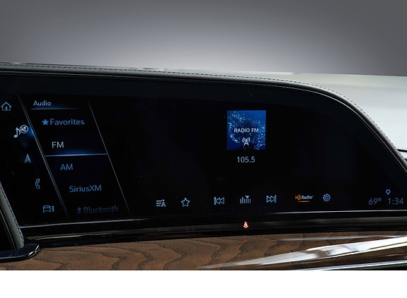 Cadillac Escalade 28 of 30