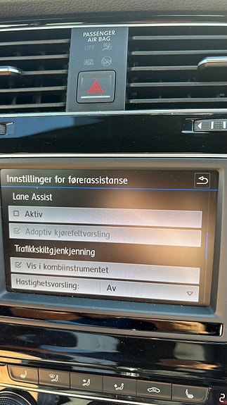 Volkswagen Golf VII 22 of 30