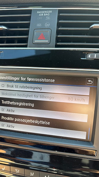 Volkswagen Golf VII 23 of 30