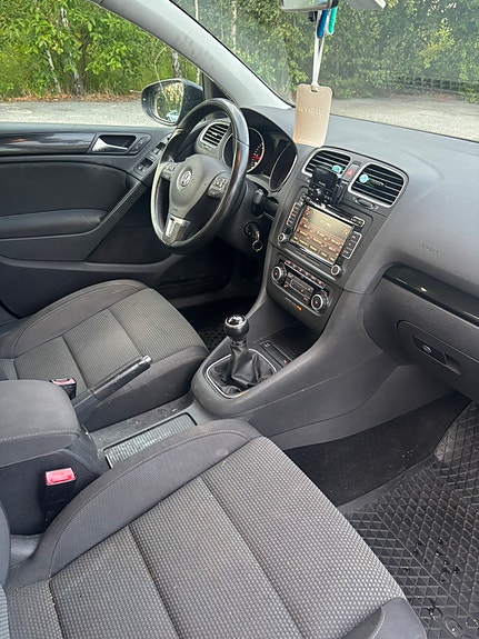 Volkswagen Golf VI 26 of 30
