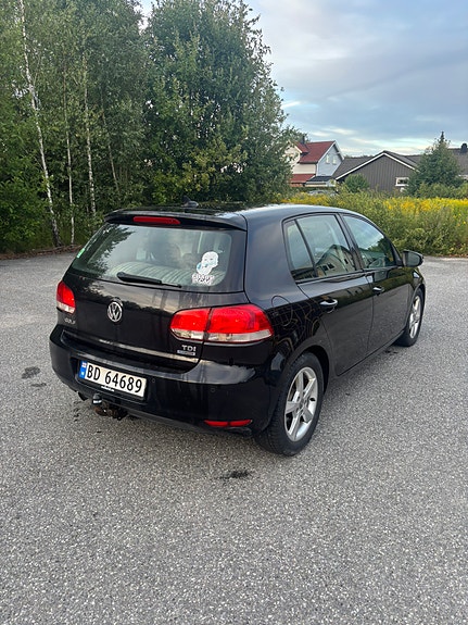 Volkswagen Golf VI 14 of 30