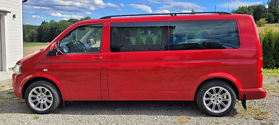 Volkswagen Caravelle 2 of 30