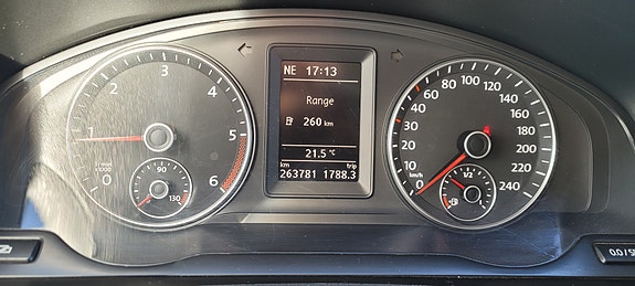 Volkswagen Caravelle 30 of 30