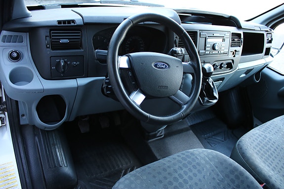 Ford Transit 10 of 10