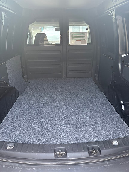 Volkswagen Caddy 4 of 5