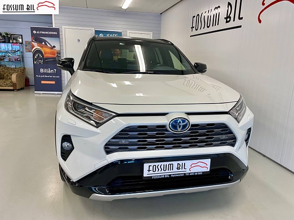 Toyota RAV4 3 of 5