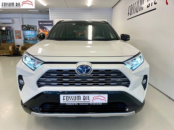 Toyota RAV4 2 of 5
