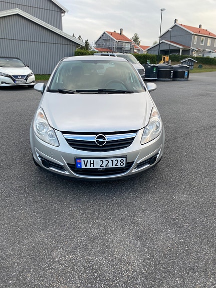 Opel Corsa 3 of 21