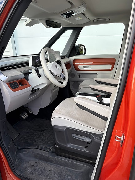 Volkswagen ID. Buzz 7 of 11