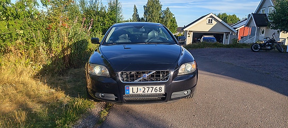 Volvo C70 14 of 30