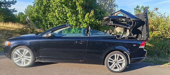 Volvo C70 16 of 30