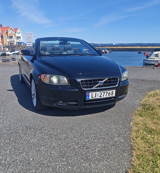 Volvo C70 11 of 30
