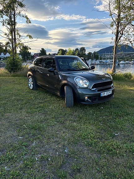 MINI Countryman Cooper D 5 of 5