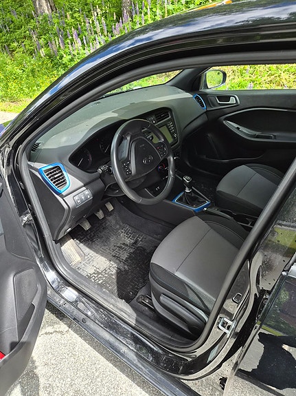Hyundai i20 15 of 18