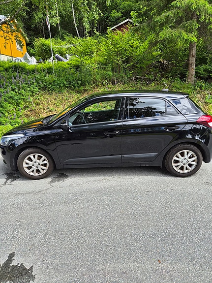 Hyundai i20 14 of 18