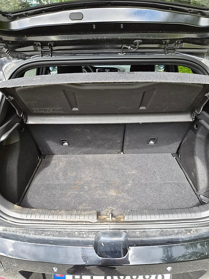 Hyundai i20 3 of 18