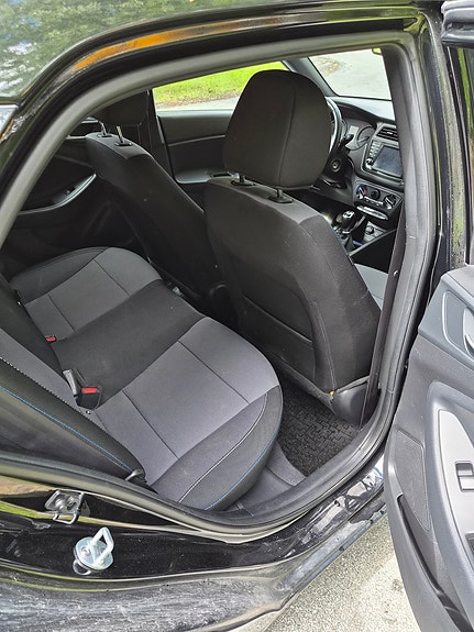 Hyundai i20 8 of 18