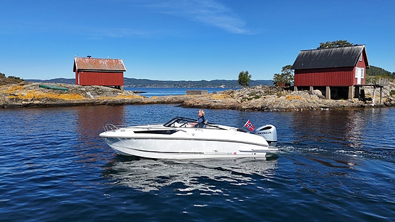 Èn eiers Oceanmaster 680 DC m/ 250 hk Honda. Stor solseng foran. Leveringsklar! 11 of 30
