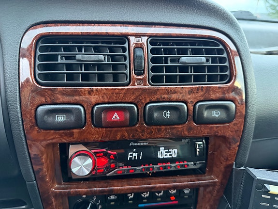 Nissan Primera 25 of 30