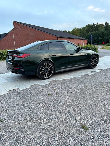 BMW i4 4 of 5