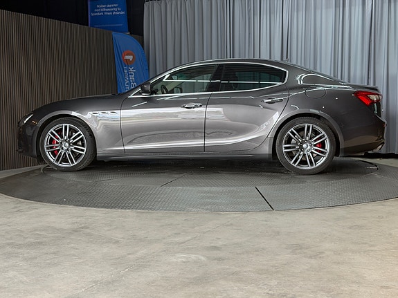 Maserati Ghibli 11 of 30