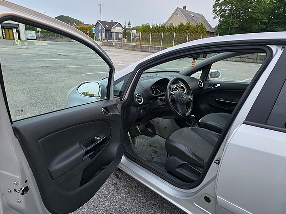 Opel Corsa 16 of 22