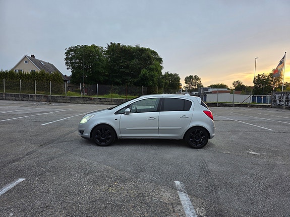Opel Corsa 3 of 22