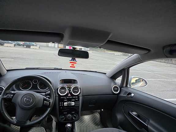 Opel Corsa 18 of 22