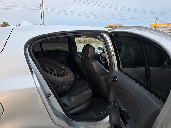 Opel Corsa 21 of 22