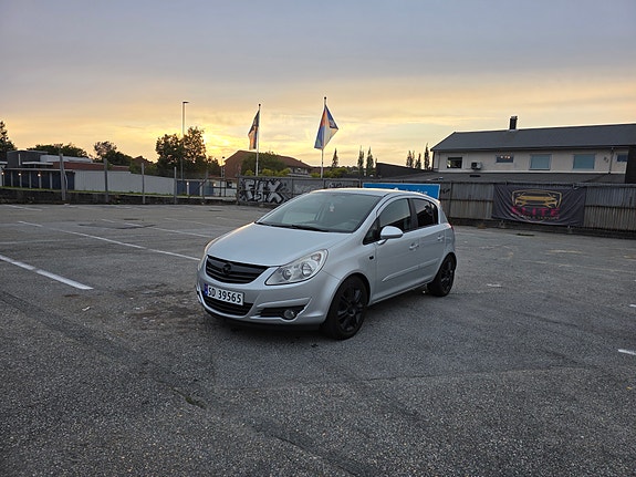 Opel Corsa 14 of 22