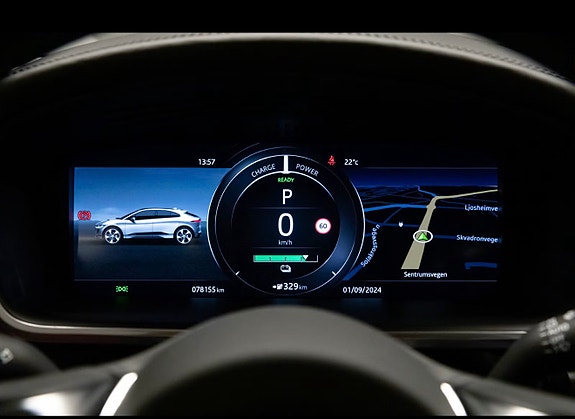 Jaguar I-PACE 21 of 30