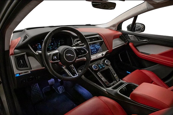 Jaguar I-PACE 29 of 30