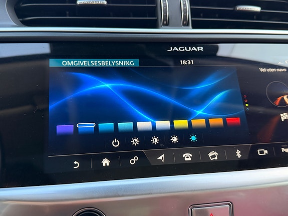 Jaguar I-PACE 8 of 30