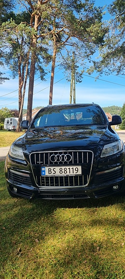 Audi Q7 4 of 5