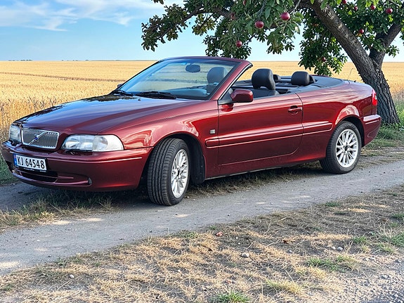 Volvo C70 3 of 30