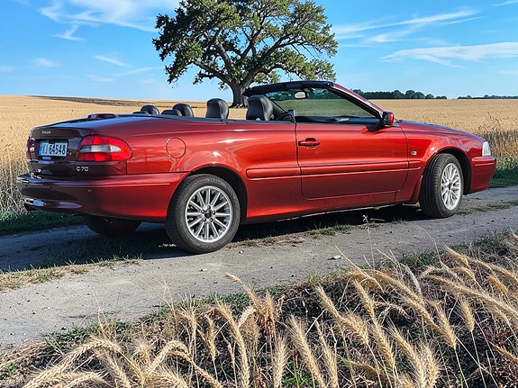 Volvo C70 2 of 30