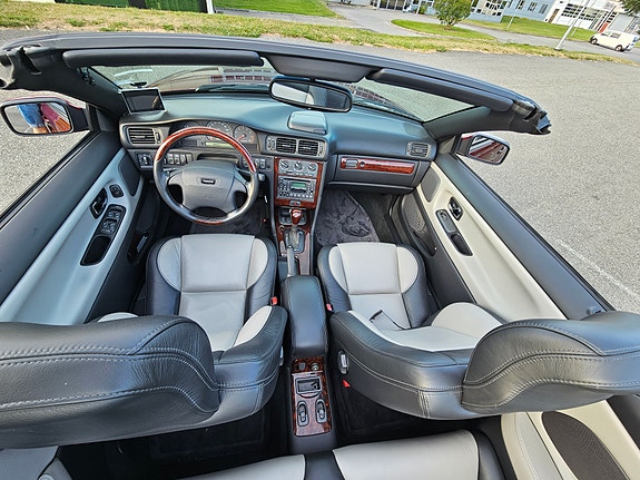Volvo C70 7 of 30