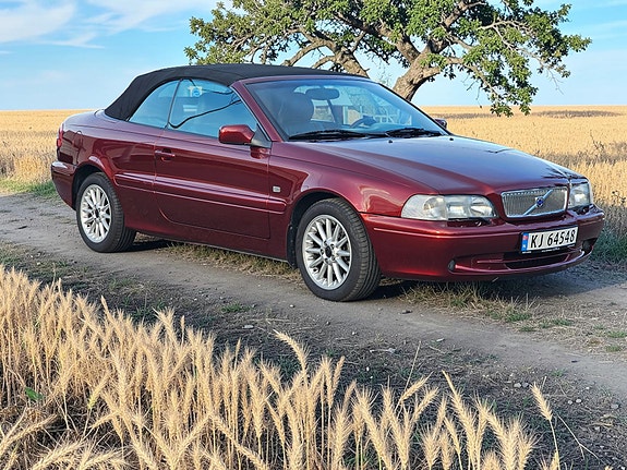 Volvo C70 19 of 30