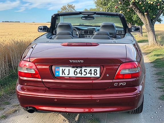 Volvo C70 6 of 30